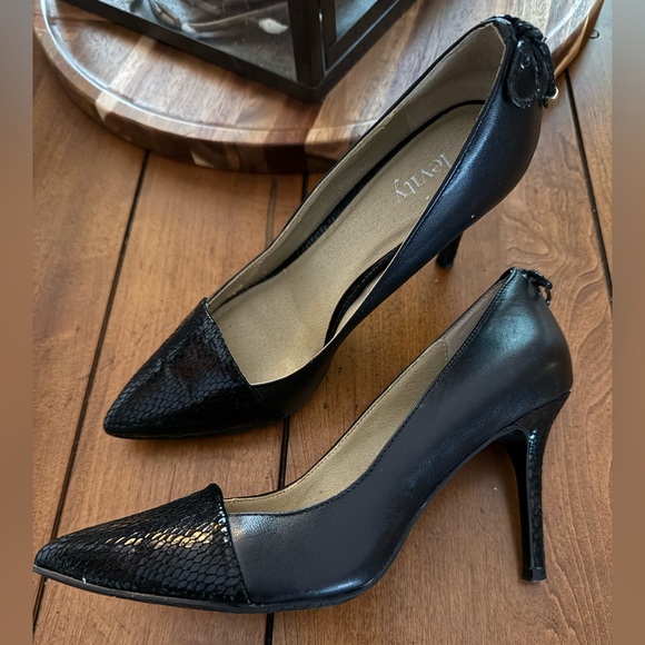 Levity Jalone Black Leather Heels - Picture 1 of 5
